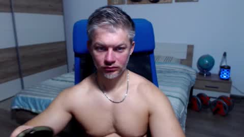 Snapshot of robbyshawz chatting on September 9, 6:24 am robbyshawz online show from September 9, 6:24 am