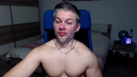 Snapshot of robbyshawz chatting on February 6, 6:08 am robbyshawz online show from February 6, 6:08 am