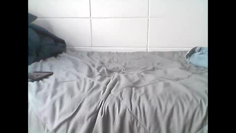 robe45783 online show from April 19, 6:32 pm