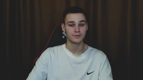 robert10211 online show from December 25, 6:19 pm