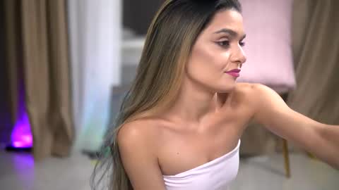 Roberta online show from November 24, 12:37 pm