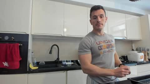 roberto4ever online show from April 15, 11:24 am