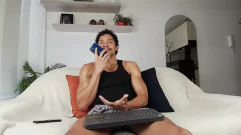 roby_millerr online show from October 29, 6:19 pm