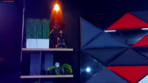 rocco_santos online show from April 16, 9:50 pm