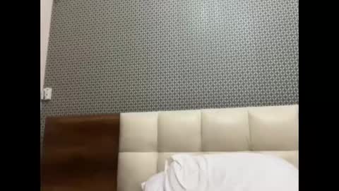 rockybee1 online show from January 15, 11:57 pm