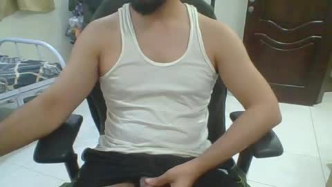 rockysam090 online show from May 5, 3:29 pm