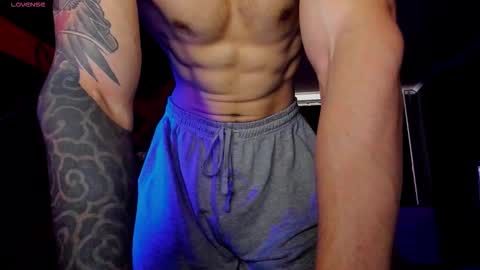 Snapshot of rodarri chatting on October 5, 9:40 am MY NAME CAN SEE ALL MY CUM VIDEO BUY FAN SUB. online show from October 5, 9:40 am
