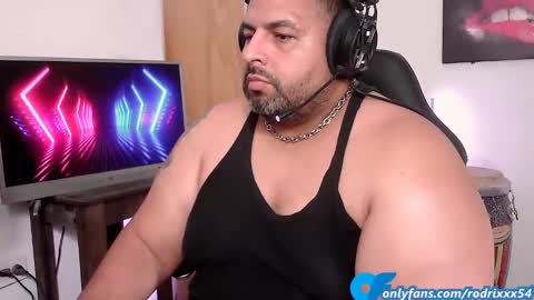 rodrixxx54 online show from January 12, 12:18 am