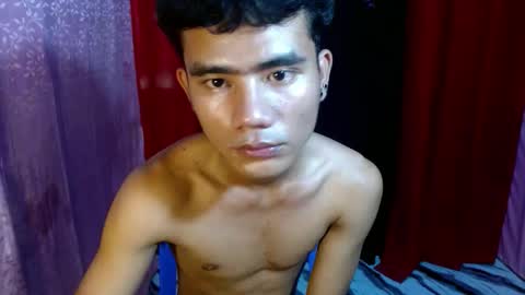 roianboyyy online show from May 22, 2:29 am