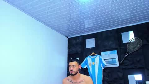 Snapshot of rolo_martinez chatting on September 16, 1:29 am rolo martinez online show from September 16, 1:29 am
