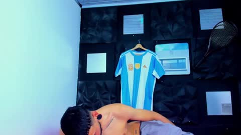 Snapshot of rolo_martinez chatting on September 13, 2:47 am rolo martinez online show from September 13, 2:47 am