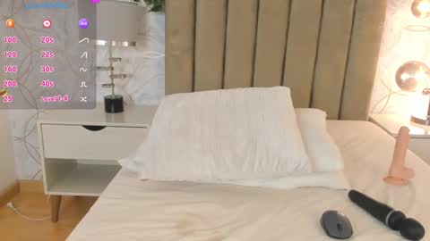 Snapshot of roma_love_ chatting on January 21, 2:59 pm online show from January 21, 2:59 pm