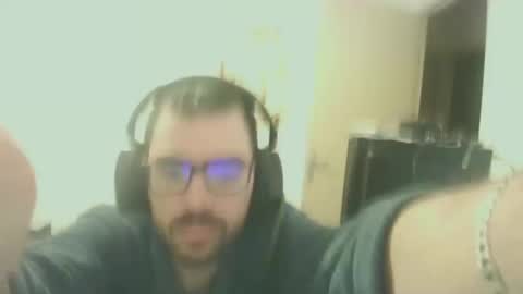 romainb72 online show from March 6, 7:10 pm