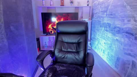 Romy Vega online show from December 3, 9:17 pm