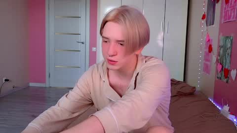 Ron online show from April 9, 5:00 am