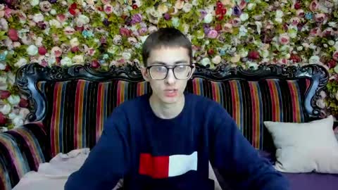 ronbevs online show from May 15, 8:49 pm