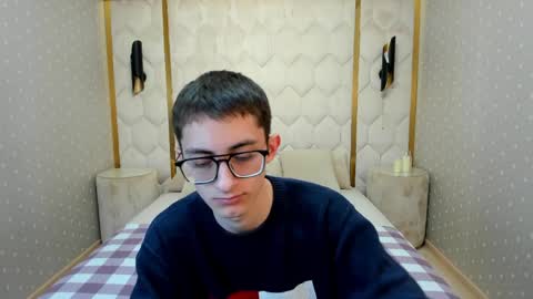 ronbevs online show from May 13, 7:34 pm