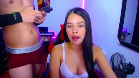  MIA AND PAUL online show from November 7, 4:09 pm