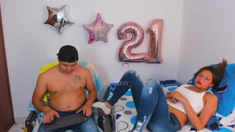 Snapshot of rooxxyy_ chatting on January 11, 11:46 pm online show from January 11, 11:46 pm