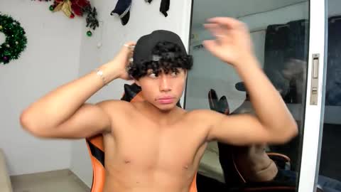 rory_peters_ online show from February 10, 12:08 pm