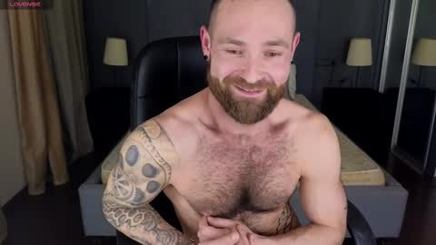 Snapshot of roryreed chatting on February 15, 3:17 pm Rory Reed online show from February 15, 3:17 pm