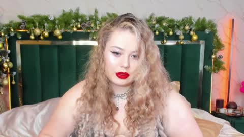 Chloe online show from January 11, 12:55 pm