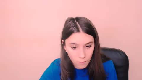 Rose online show from December 3, 7:42 am