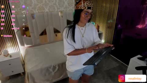 Snapshot of rosalind_tay chatting on October 1, 10:47 am ROSALIN online show from October 1, 10:47 am