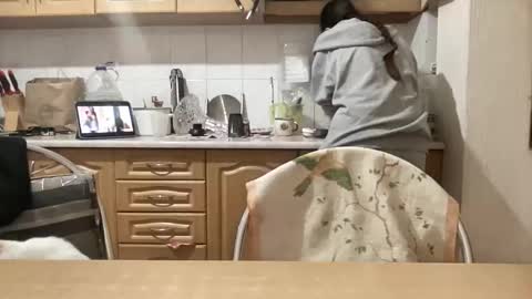 Snapshot of rosea_champagne chatting on September 25, 5:03 am Rose and the Collector online show from September 25, 5:03 am