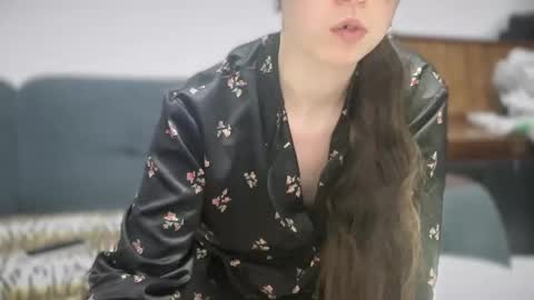 Snapshot of rosea_champagne chatting on September 26, 5:04 am Rose and the Collector online show from September 26, 5:04 am