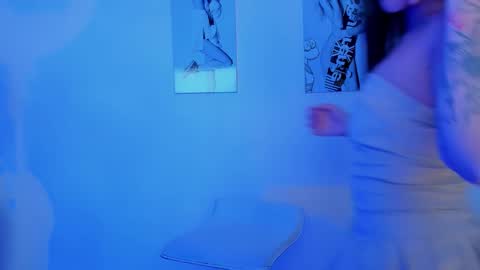 roseaurora online show from November 5, 7:38 pm