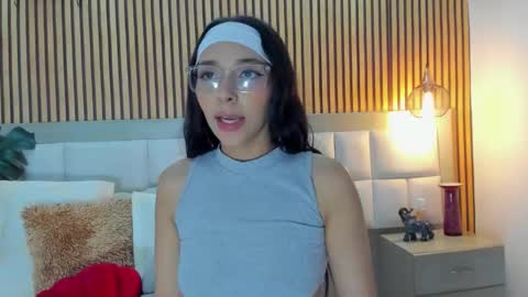 roseaurora online show from February 5, 12:53 pm