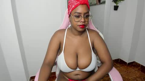 Snapshot of rosebig chatting on October 15, 2:48 am RoseBig online show from October 15, 2:48 am