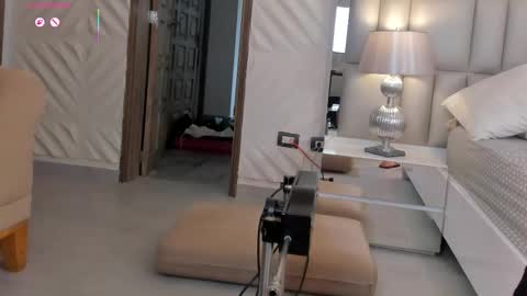 Snapshot of roseferrera chatting on October 3, 8:39 pm Rose online show from October 3, 8:39 pm