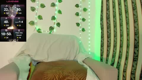 roselyn online show from April 9, 2:37 am