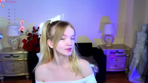 Snapshot of roses_kate chatting on September 21, 4:49 am Sweety Kate online show from September 21, 4:49 am