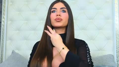 Gabriela online show from June 3, 4:59 am
