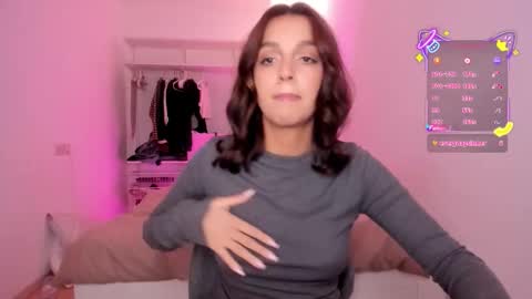 Snapshot of roshelle_xxx chatting on October 18, 2:10 pm Roshelle online show from October 18, 2:10 pm