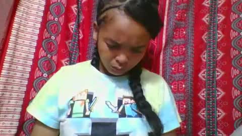 rosia685234 online show from May 13, 2:32 am
