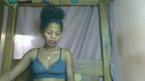 Snapshot of rosiahot1 chatting on March 4, 9:43 pm rosia online show from March 4, 9:43 pm