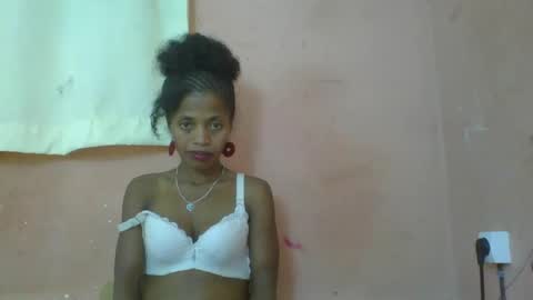 Snapshot of rosiahot1 chatting on March 9, 6:32 pm rosia online show from March 9, 6:32 pm