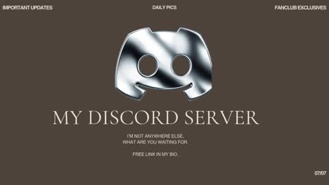 Rosie Bones online show from February 7, 11:08 pm