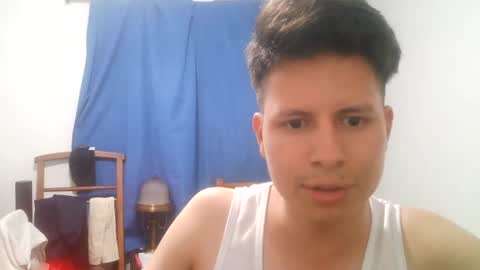 rosscou8 online show from June 17, 6:51 am