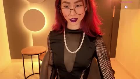 Miss Rosse online show from November 15, 2:29 pm