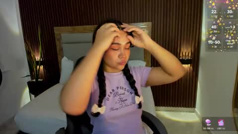 rossie_lanie_ online show from March 18, 7:31 pm