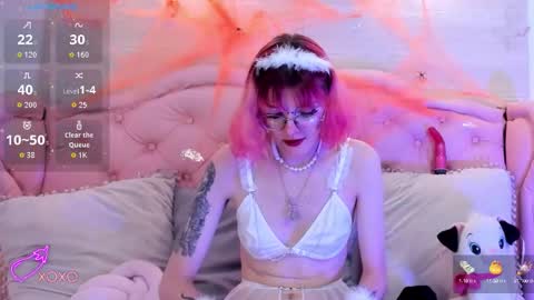 Snapshot of rossiie_hunt_ chatting on October 9, 5:07 pm rossiie_hunt_ online show from October 9, 5:07 pm