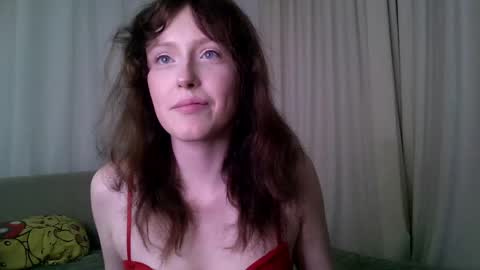 rosy_petal online show from May 17, 7:12 pm