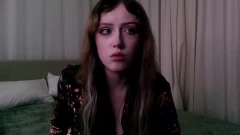 rosy_petal online show from February 25, 2:53 pm