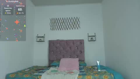 Snapshot of rousemilf4u chatting on September 30, 8:58 am rouse online show from September 30, 8:58 am
