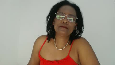 luxa online show from October 16, 9:02 pm